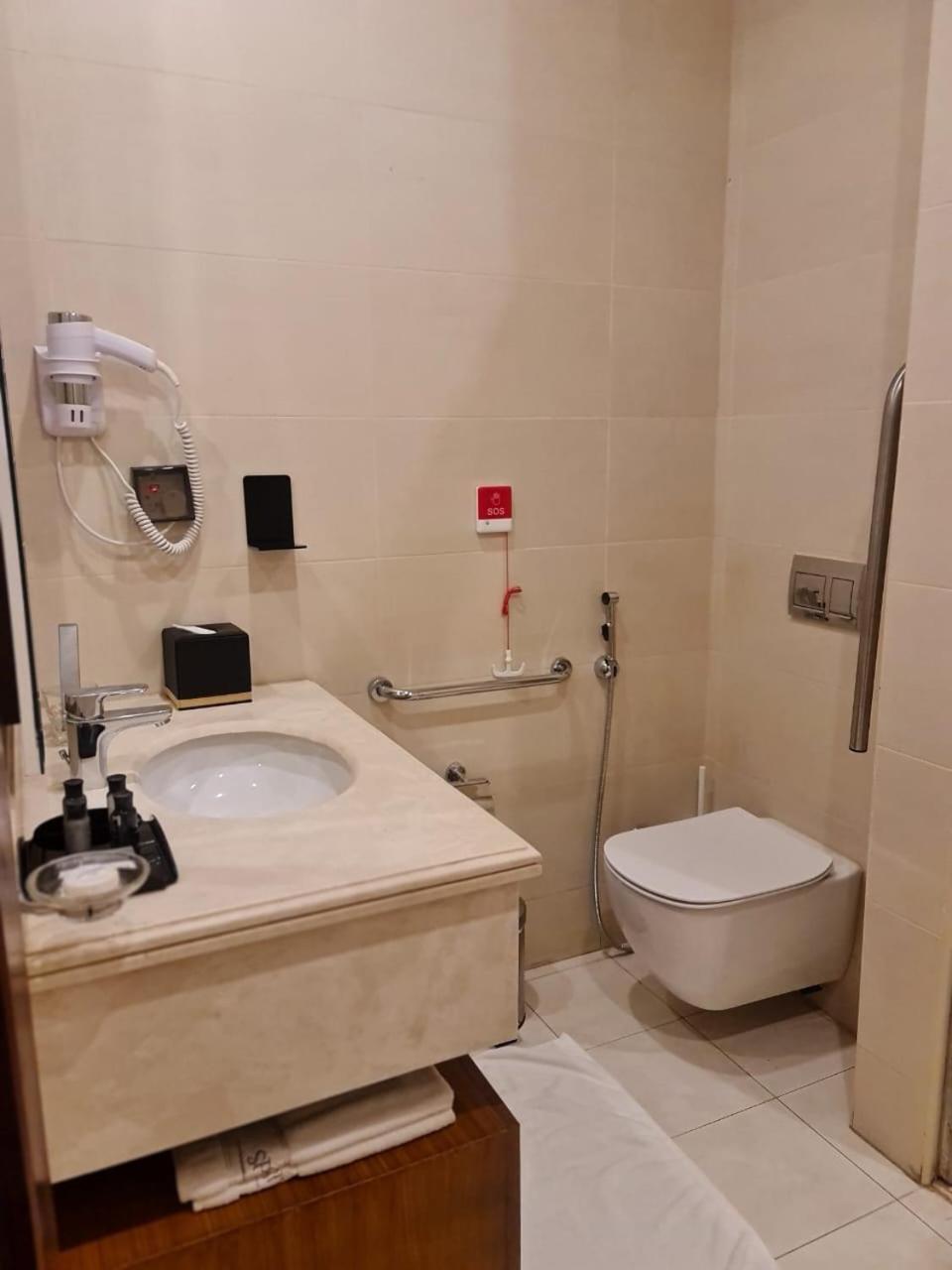 Sarwat Park Hotel Riyadh - Diplomatic Quarter ภายนอก รูปภาพ